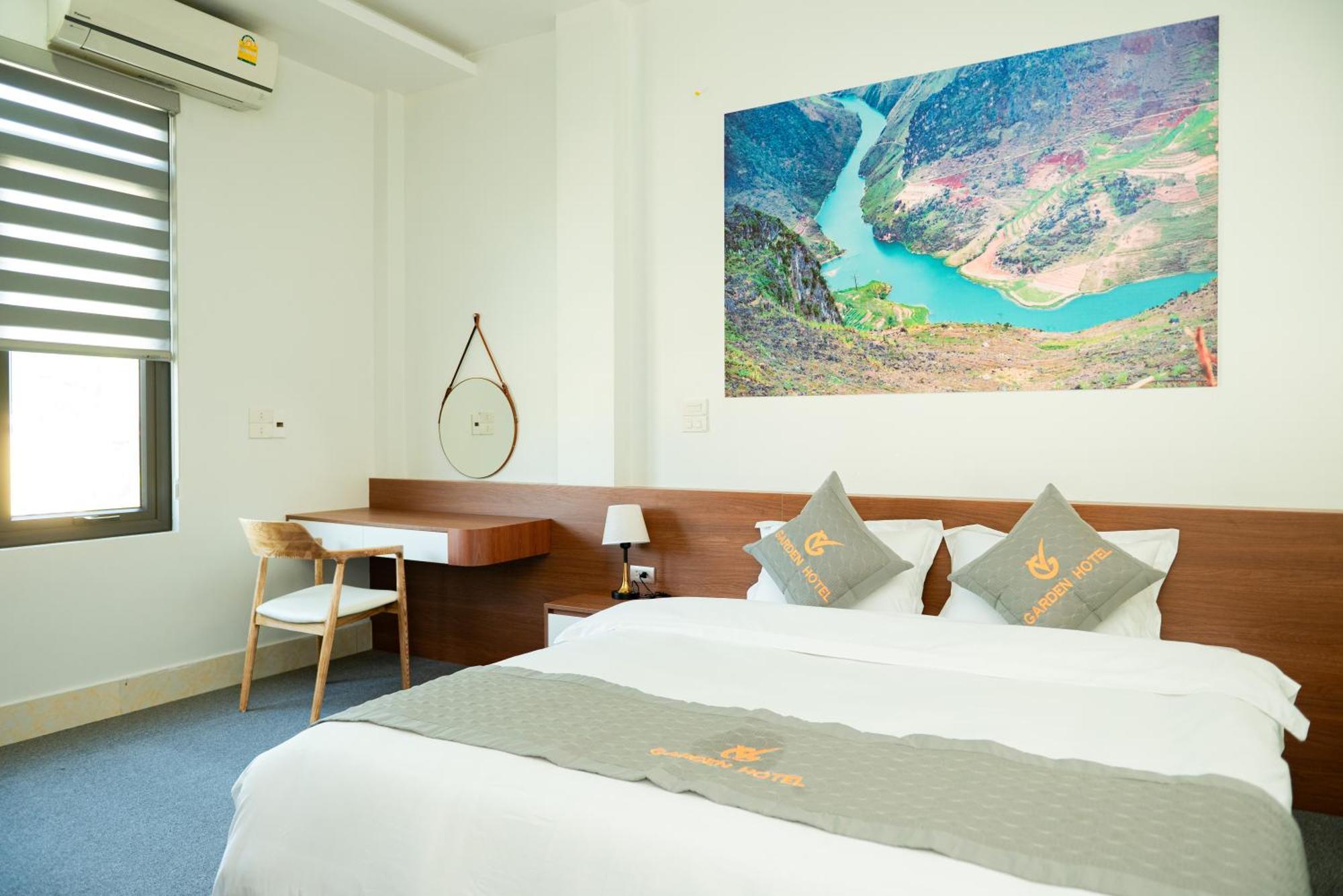 Garden Hotel II Ha Giang Exteriör bild