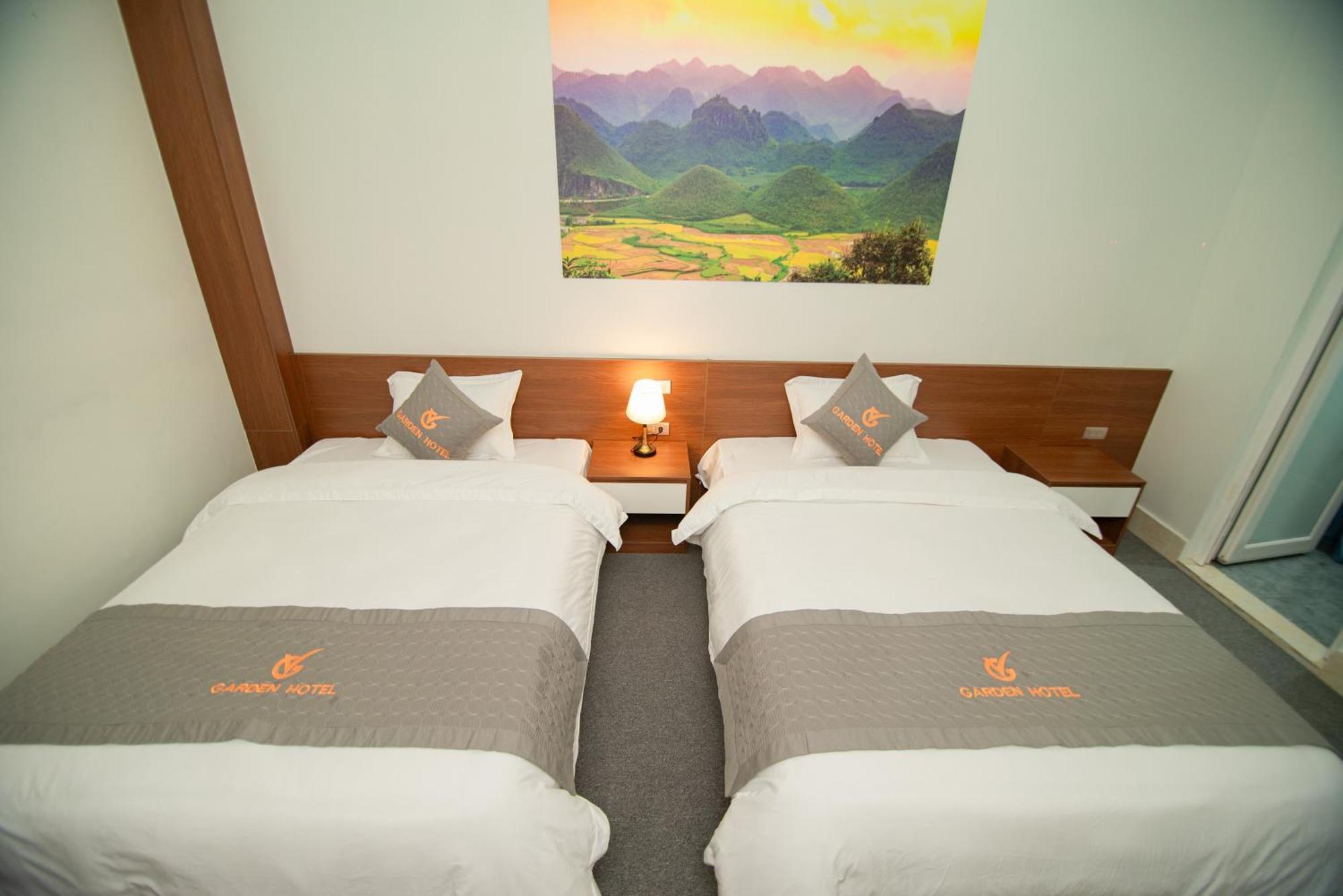 Garden Hotel II Ha Giang Exteriör bild