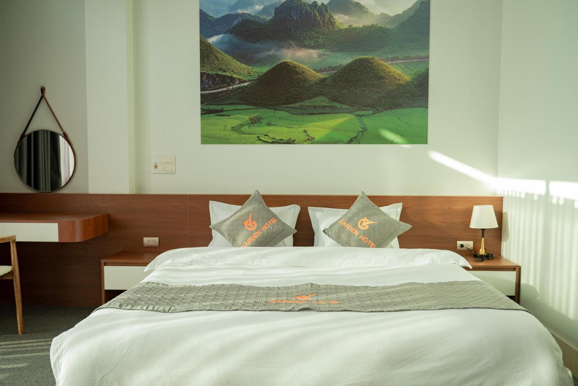 Garden Hotel II Ha Giang Exteriör bild